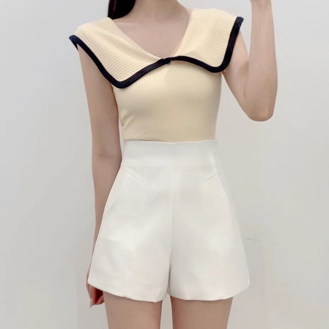 23YR0811 拼色反領top