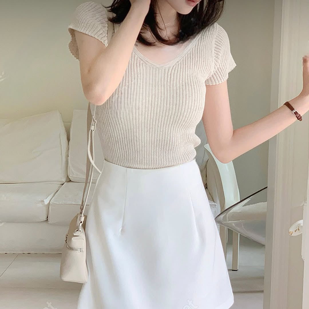 25YR1106 V Neck Slim Cut Knit