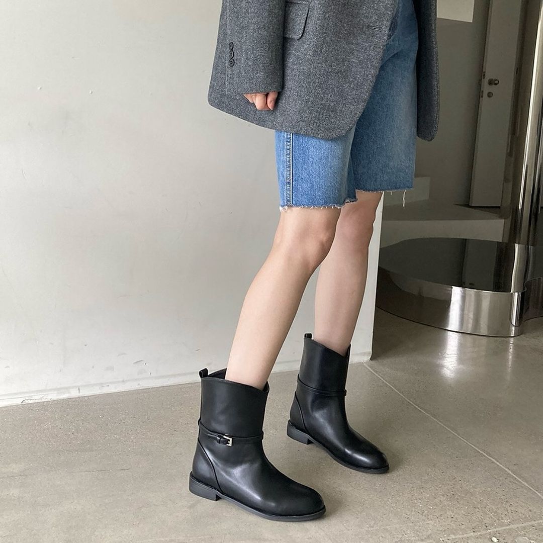 24YR2316 小扣飾中長boot 2.5cm