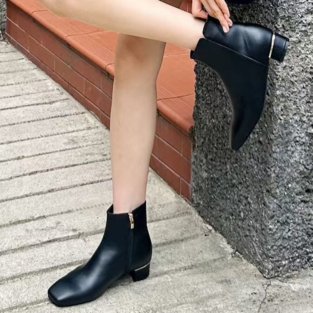 24YR2127 小方頭真皮短boot 3.5cm
