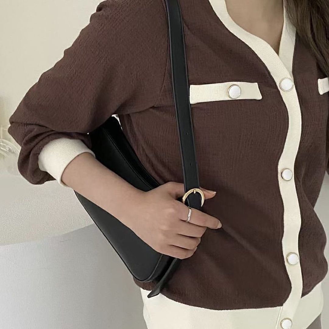 22YR1249 拼色V領 cardigan