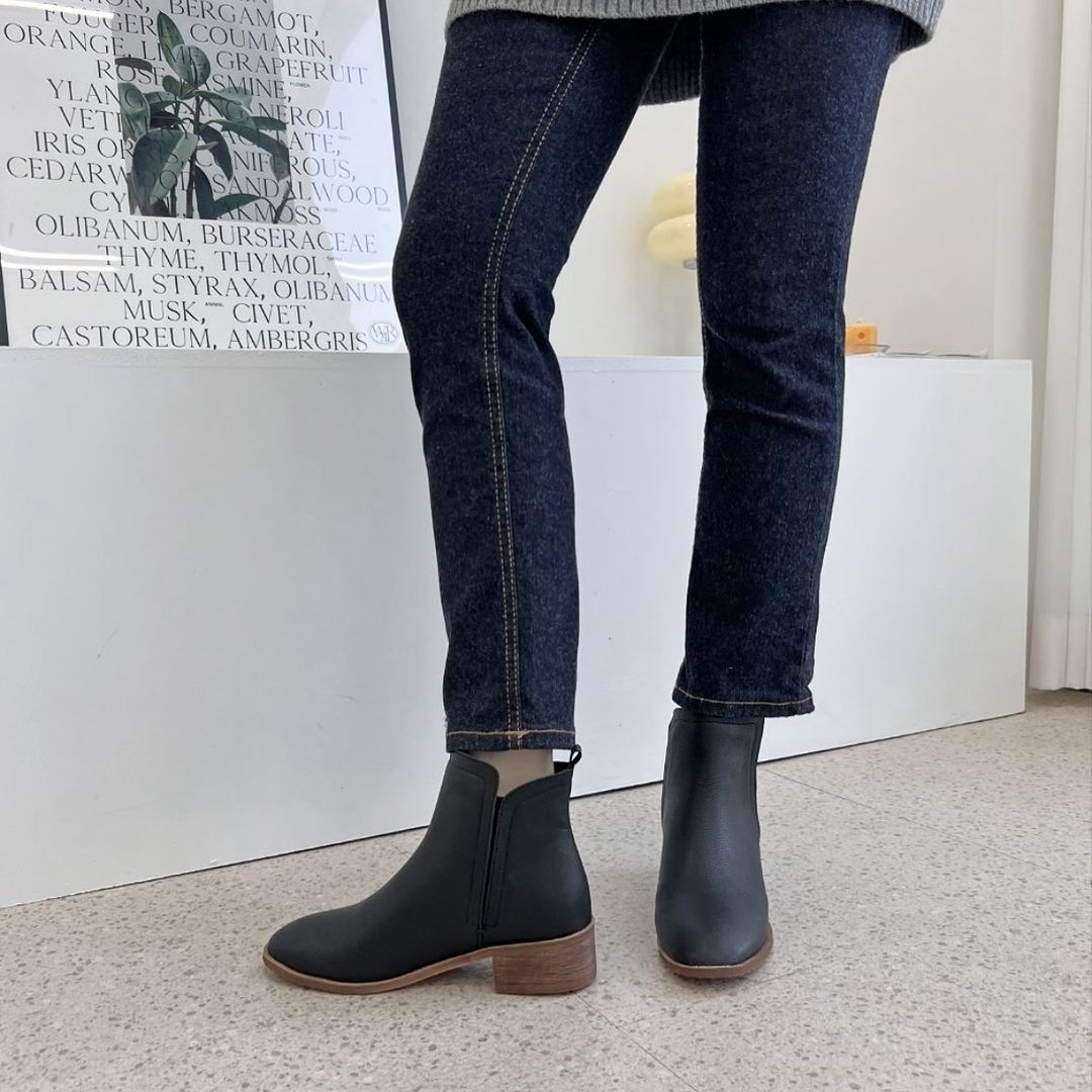 24YR2402 基本款牛皮短boot 3cm