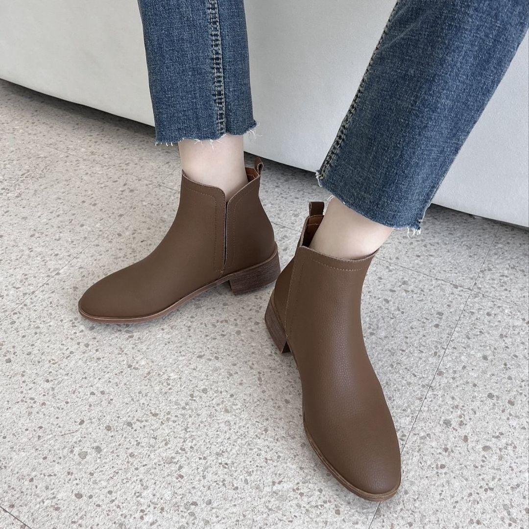 24YR2402 基本款牛皮短boot 3cm