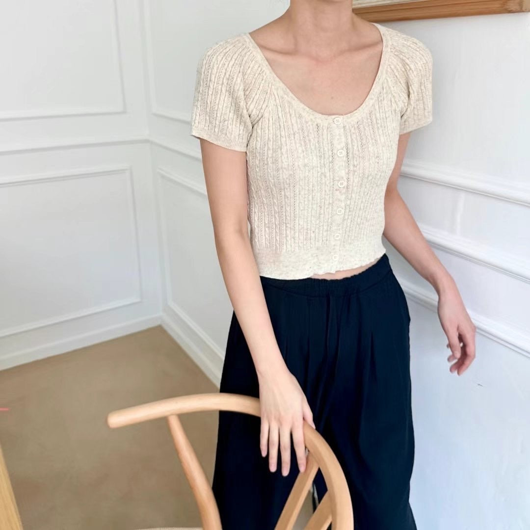 24YR1501 Little Puff Knit Top