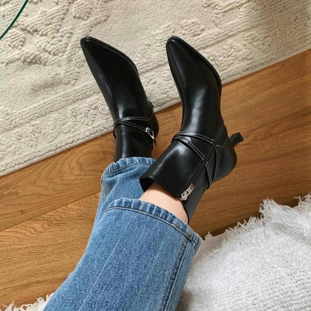 24YR2719 小扣飾尖頭boot 6cm