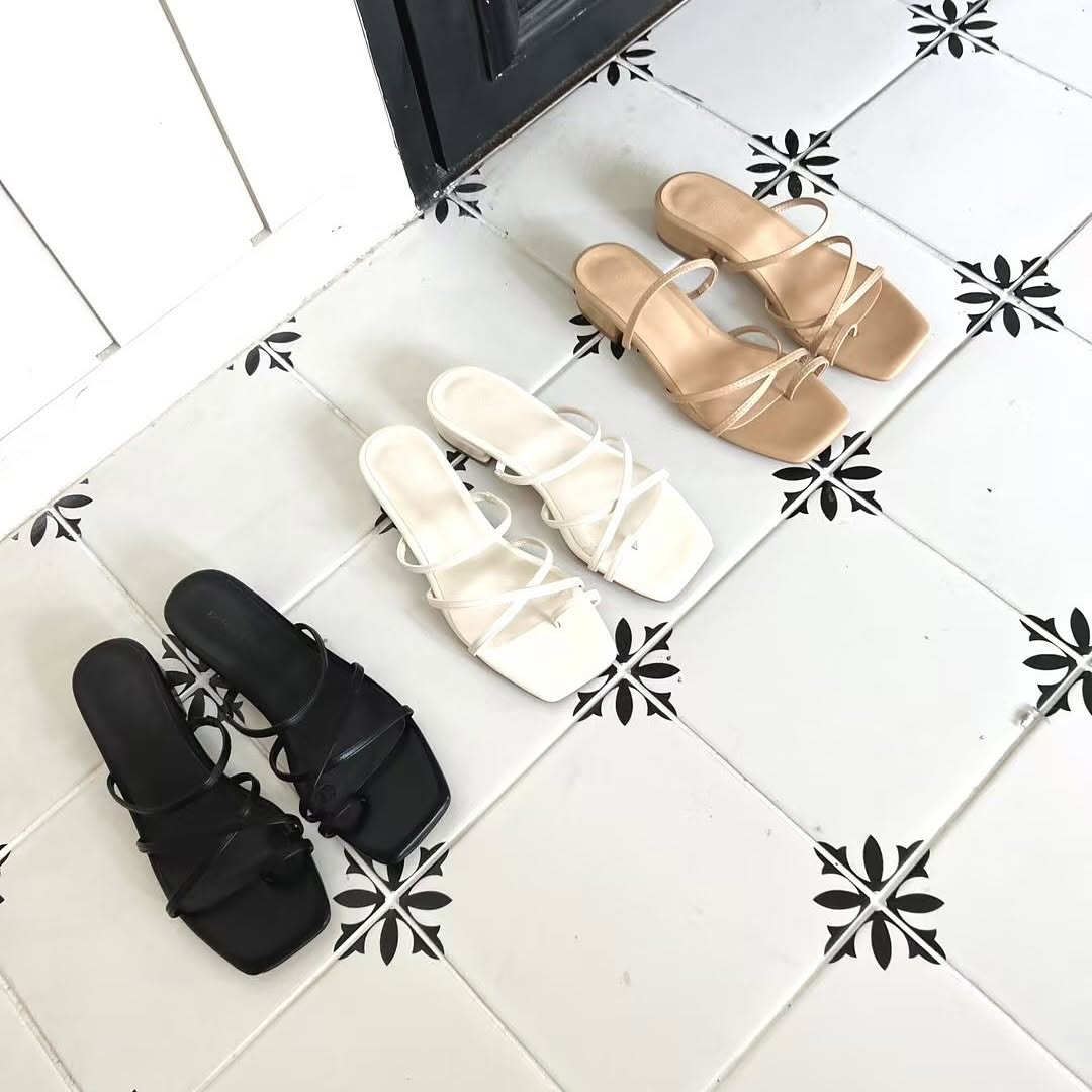 25YR0913 Cross Strap Sandal 3cm