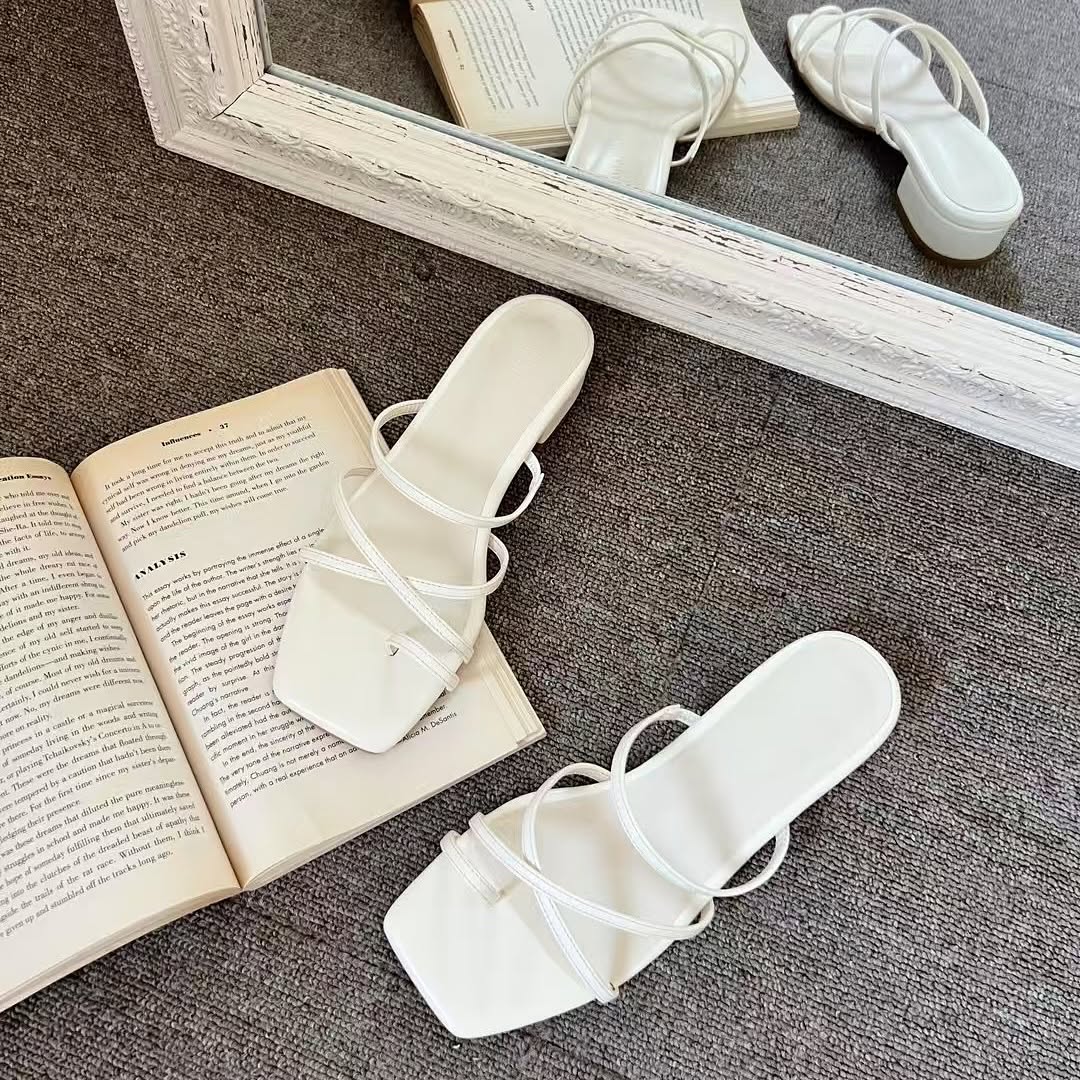 25YR0913 Cross Strap Sandal 3cm