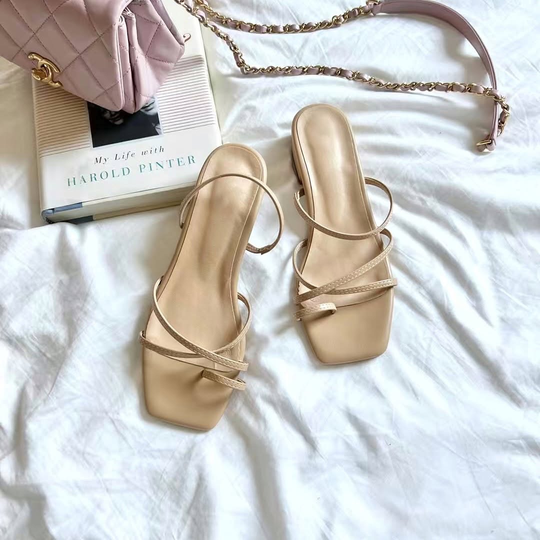 25YR0913 Cross Strap Sandal 3cm