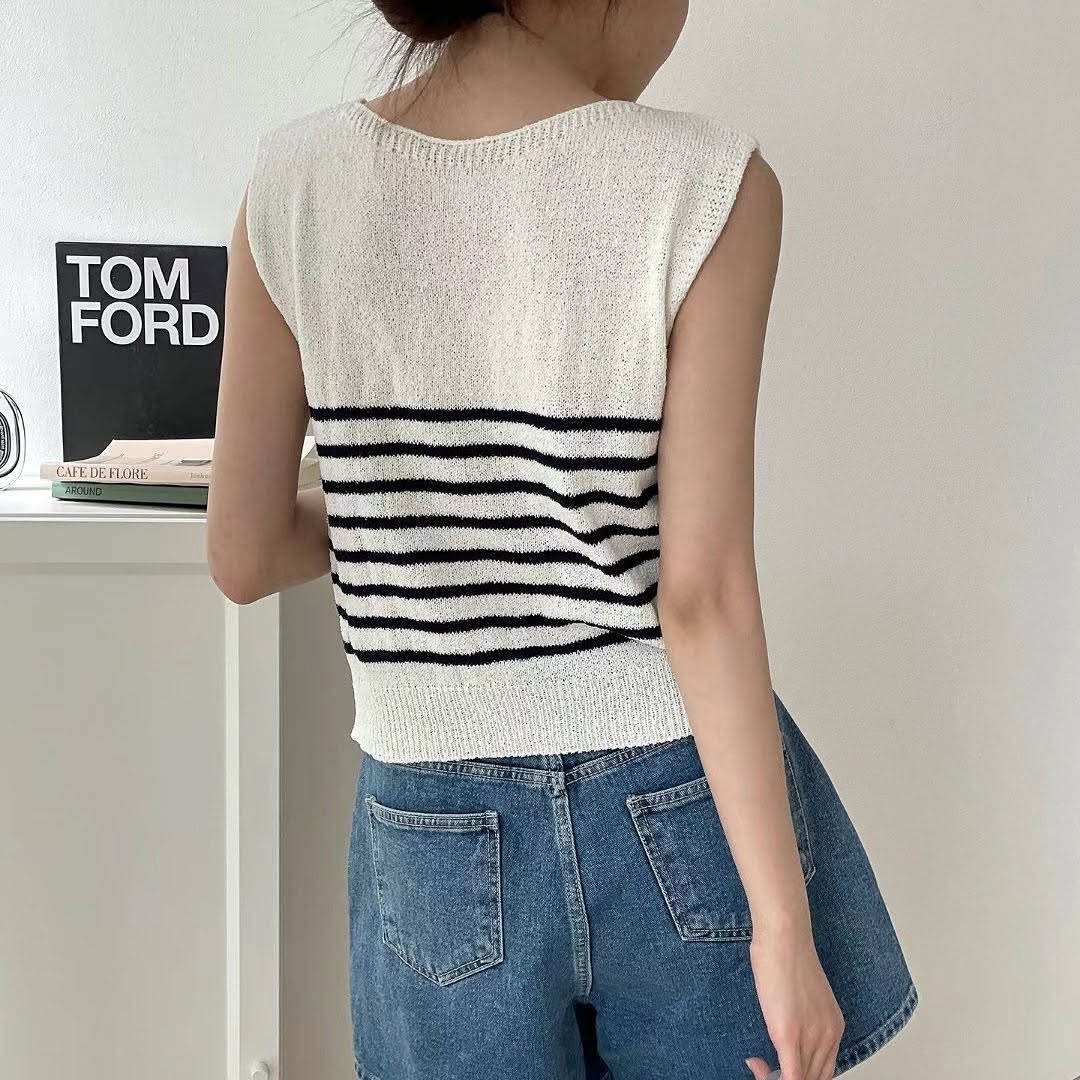 25YR1113 Stripe Knit Top