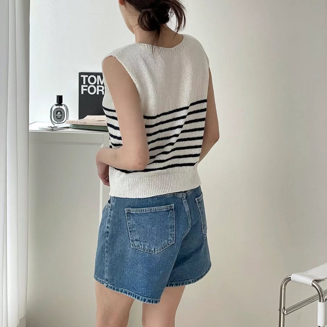 25YR1113 Stripe Knit Top