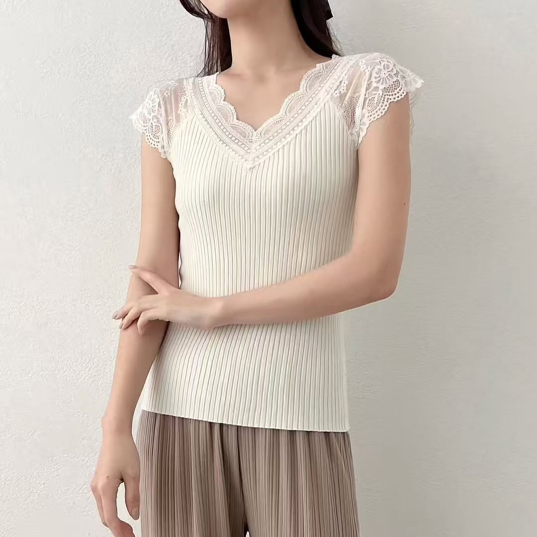 25YR1213 V Neck Lace Top