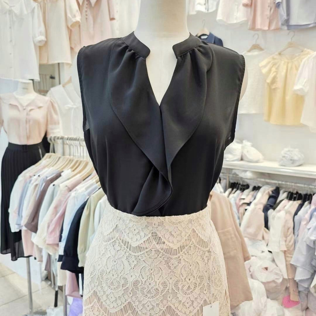 25YR1221 Ruffle Vest Blouse