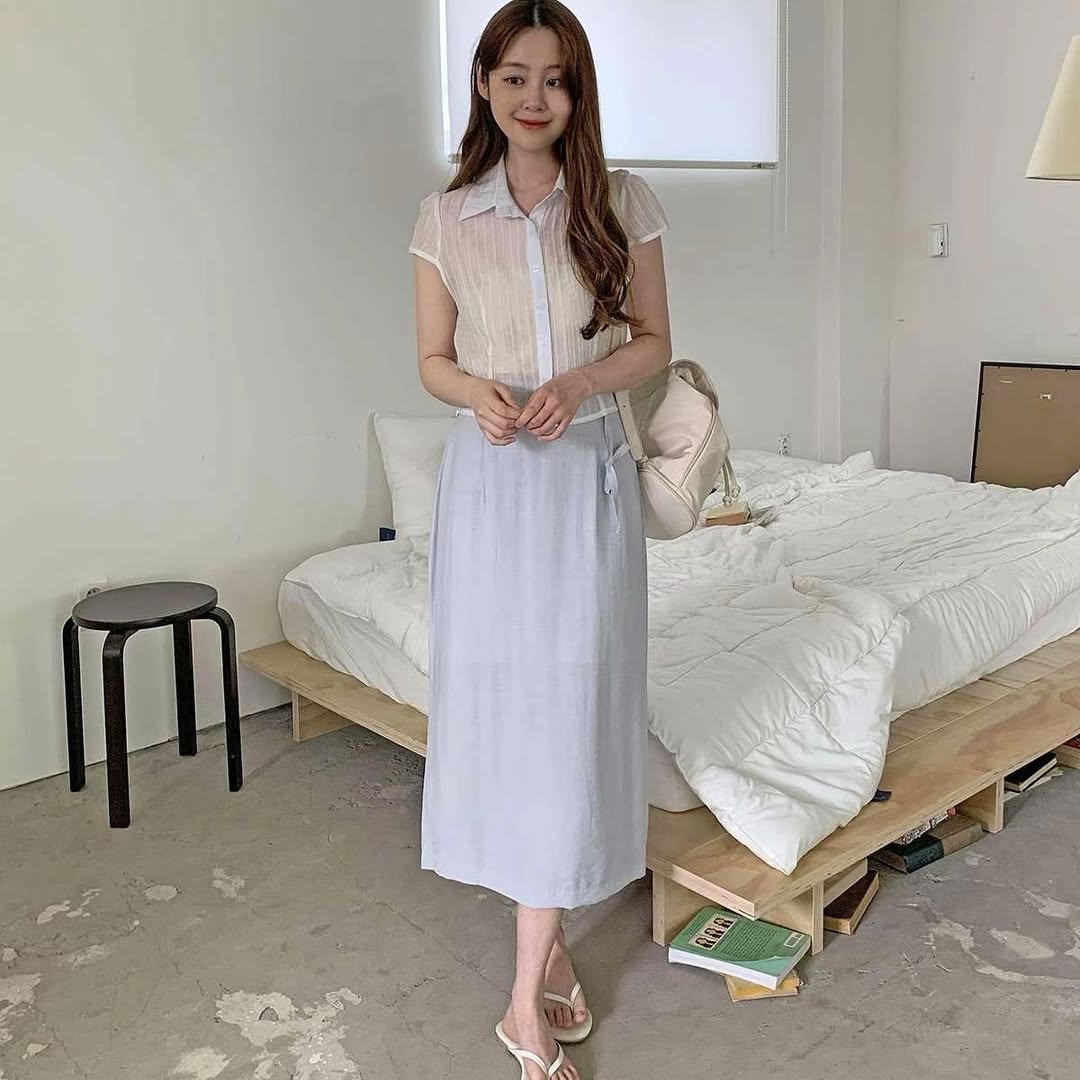 25YR1611 小扣飾半長裙