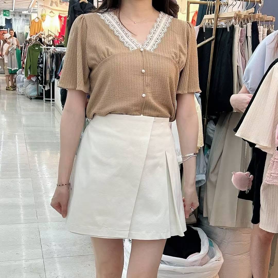 25YR1620 V Neck Lace Blouse