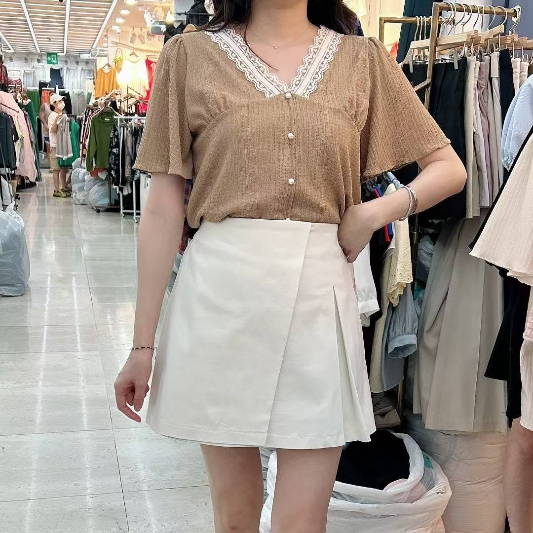 25YR1620 V Neck Lace Blouse