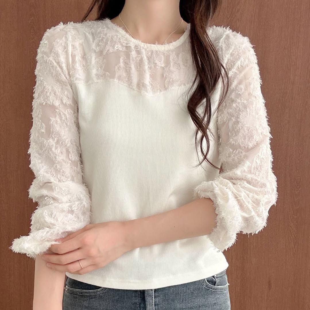 25YR1808 Lace Blouse