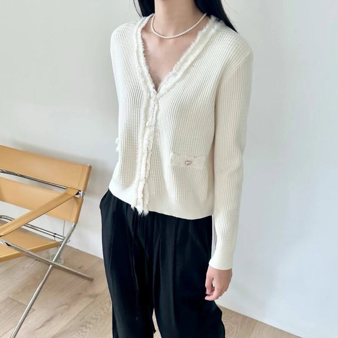 24YR2028 SoSo Cardigan