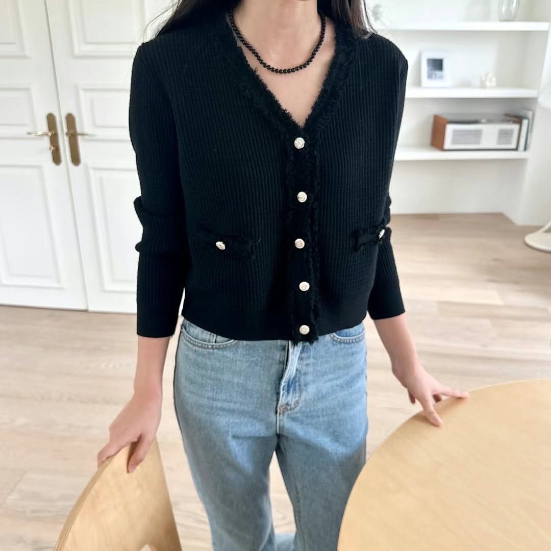 24YR2028 SoSo Cardigan