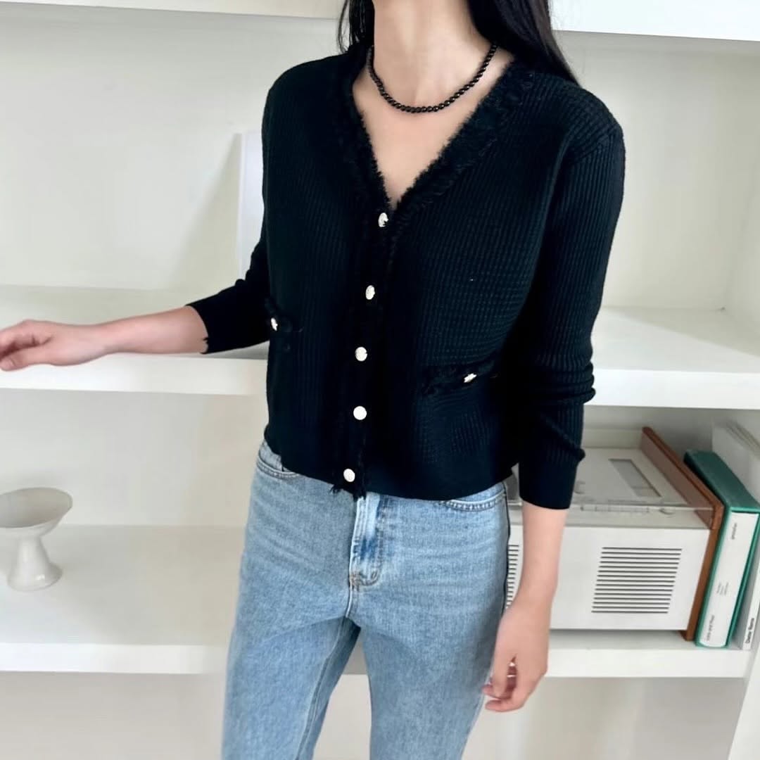 24YR2028 SoSo Cardigan