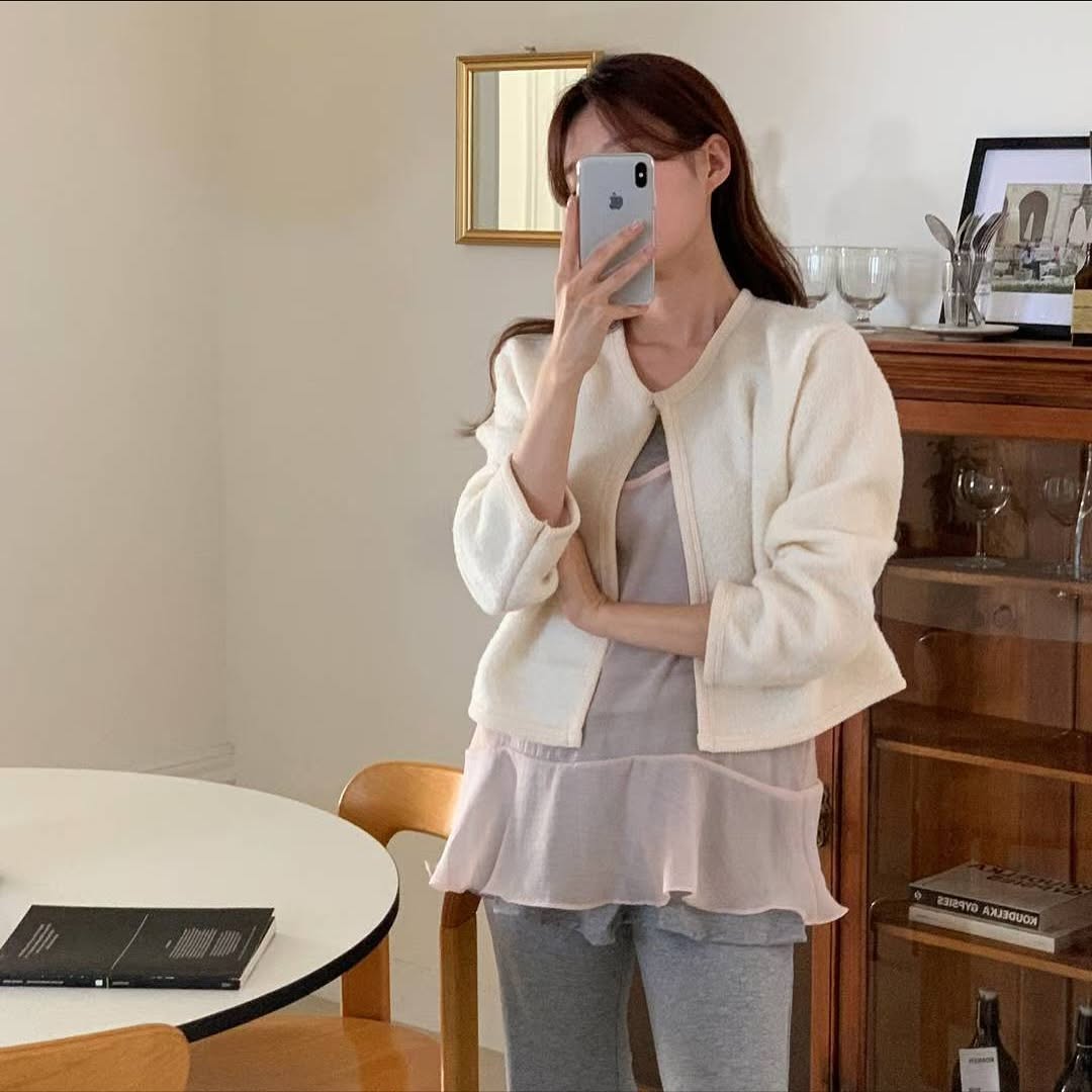 25YR2003 28% Wool Cardigan
