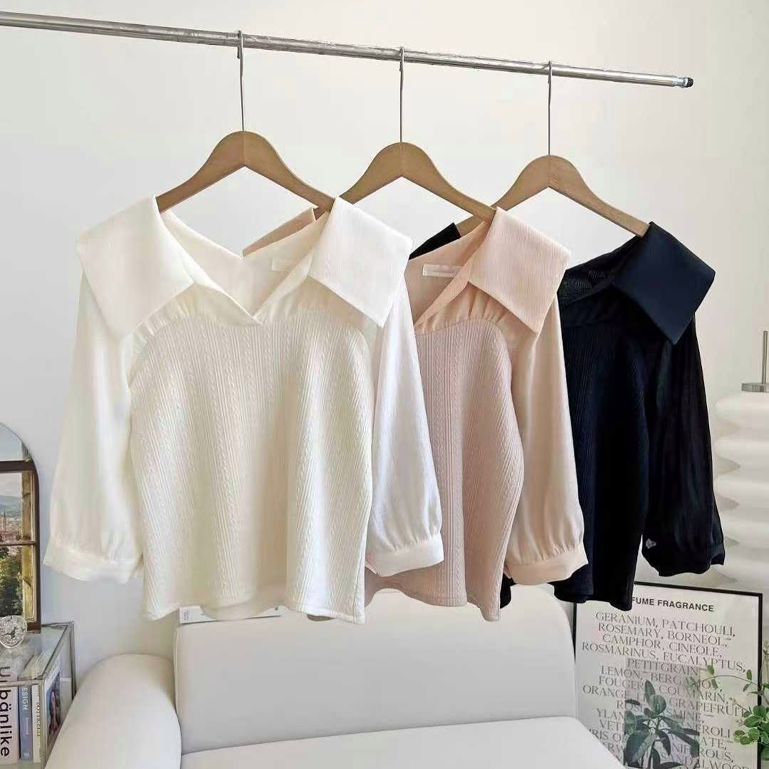 25YR2203 小反領Blouse