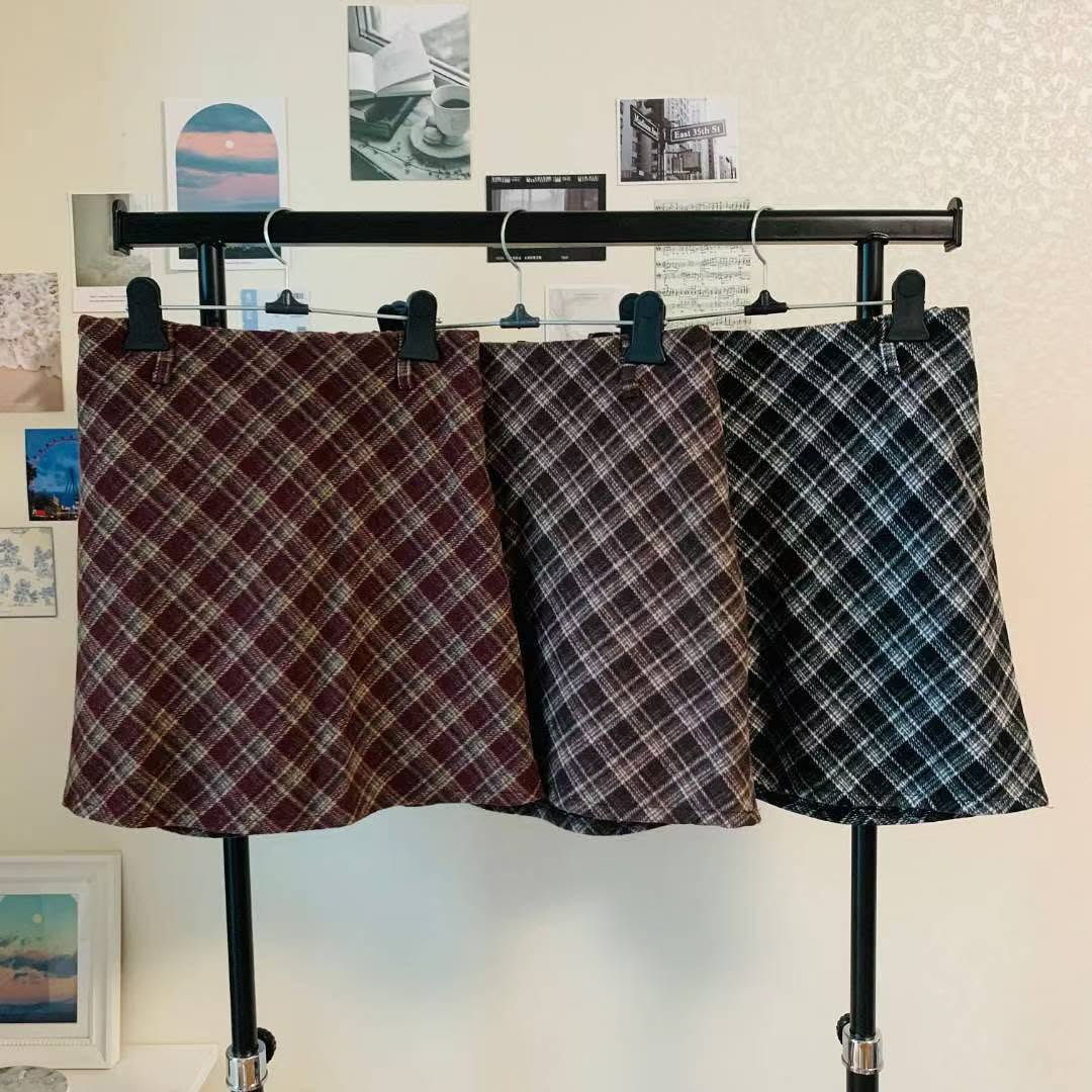 25YR2305 Check Skirt