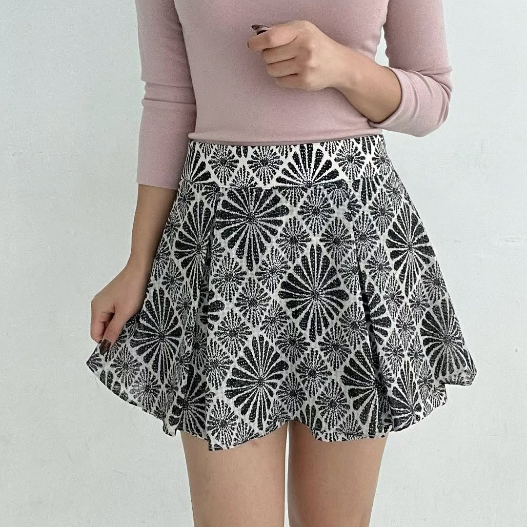 25YR2220 Pattern Skirt Pants