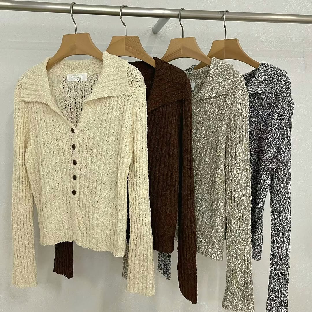 25YR2501 小反領Top