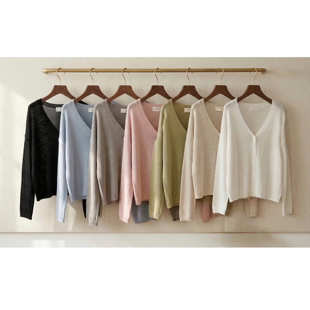 26YR0508 Knit Cardigan