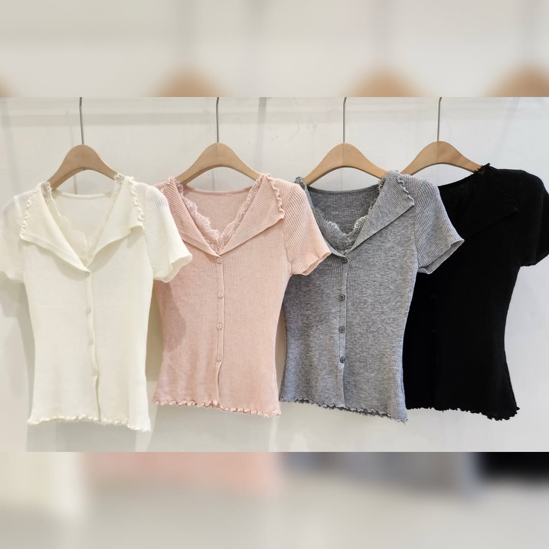 26YR0815 Knit Top
