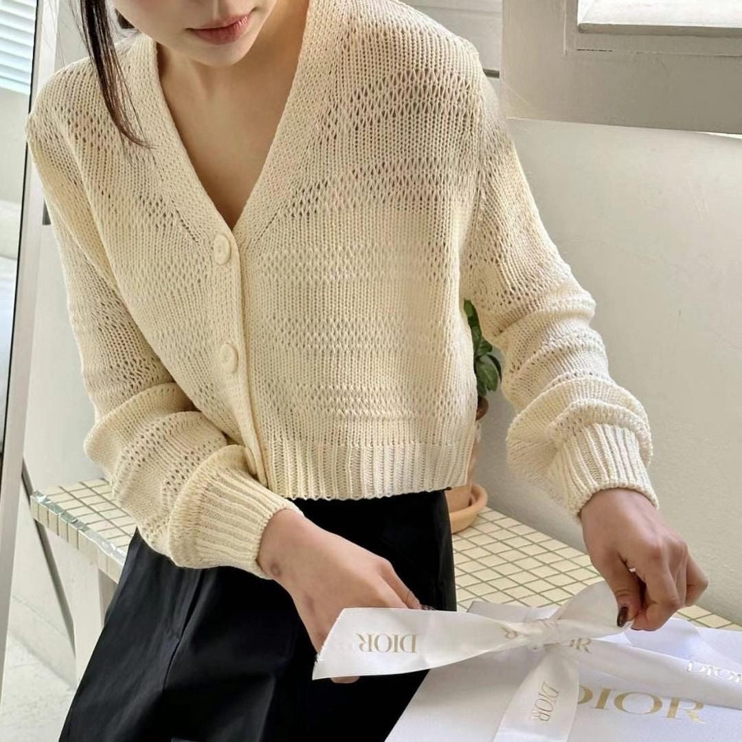 23YR0705 3 button cardigan
