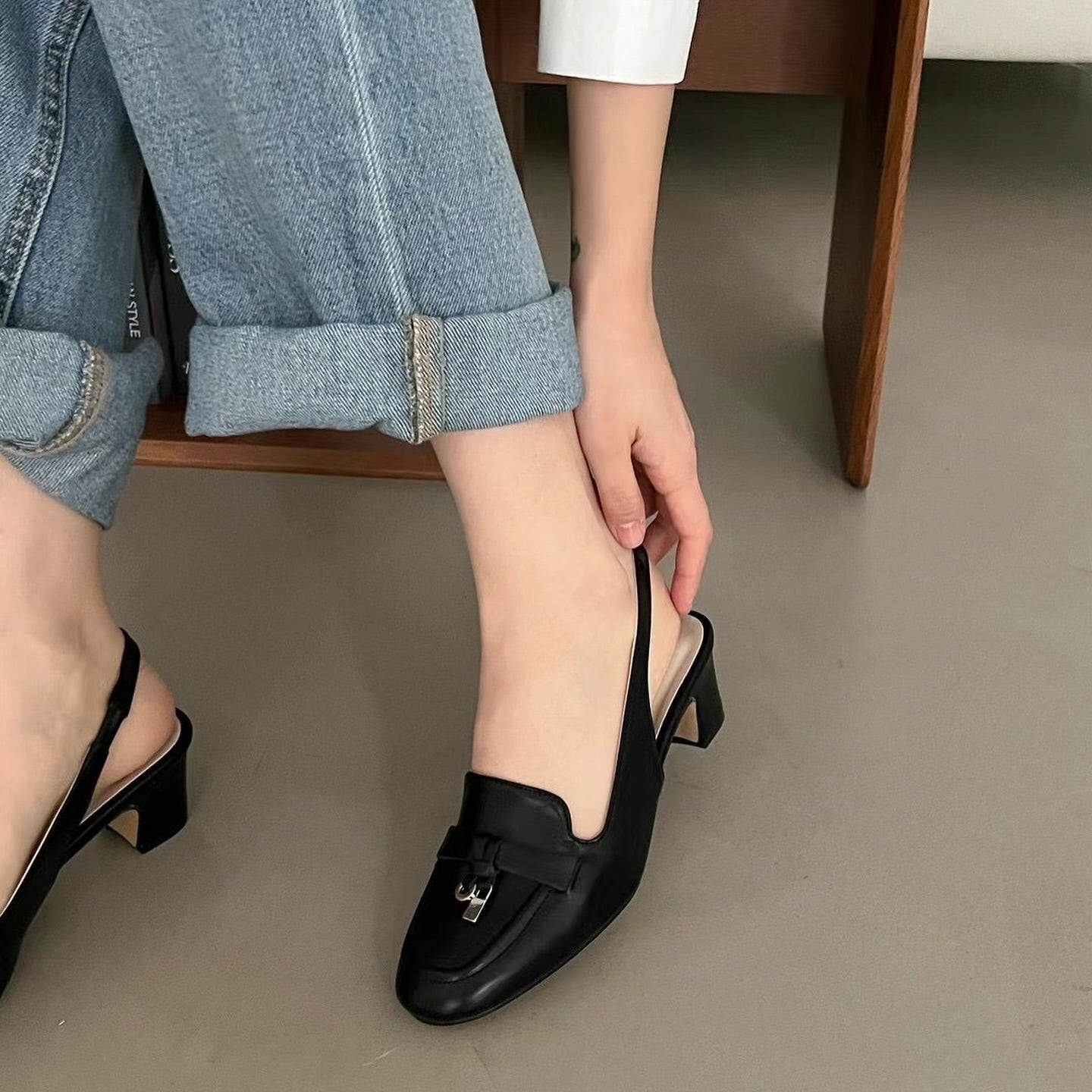 24YR2102 Little Acc Heel Shoes 5cm
