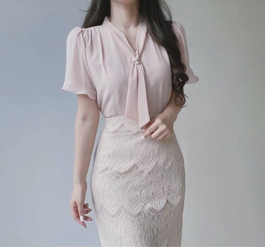 24YR1535 Little Pearl Blouse