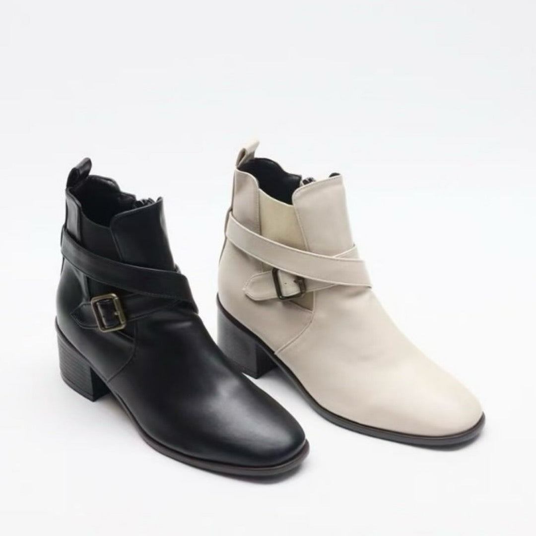 24YR2210 Buckle Boot 5cm