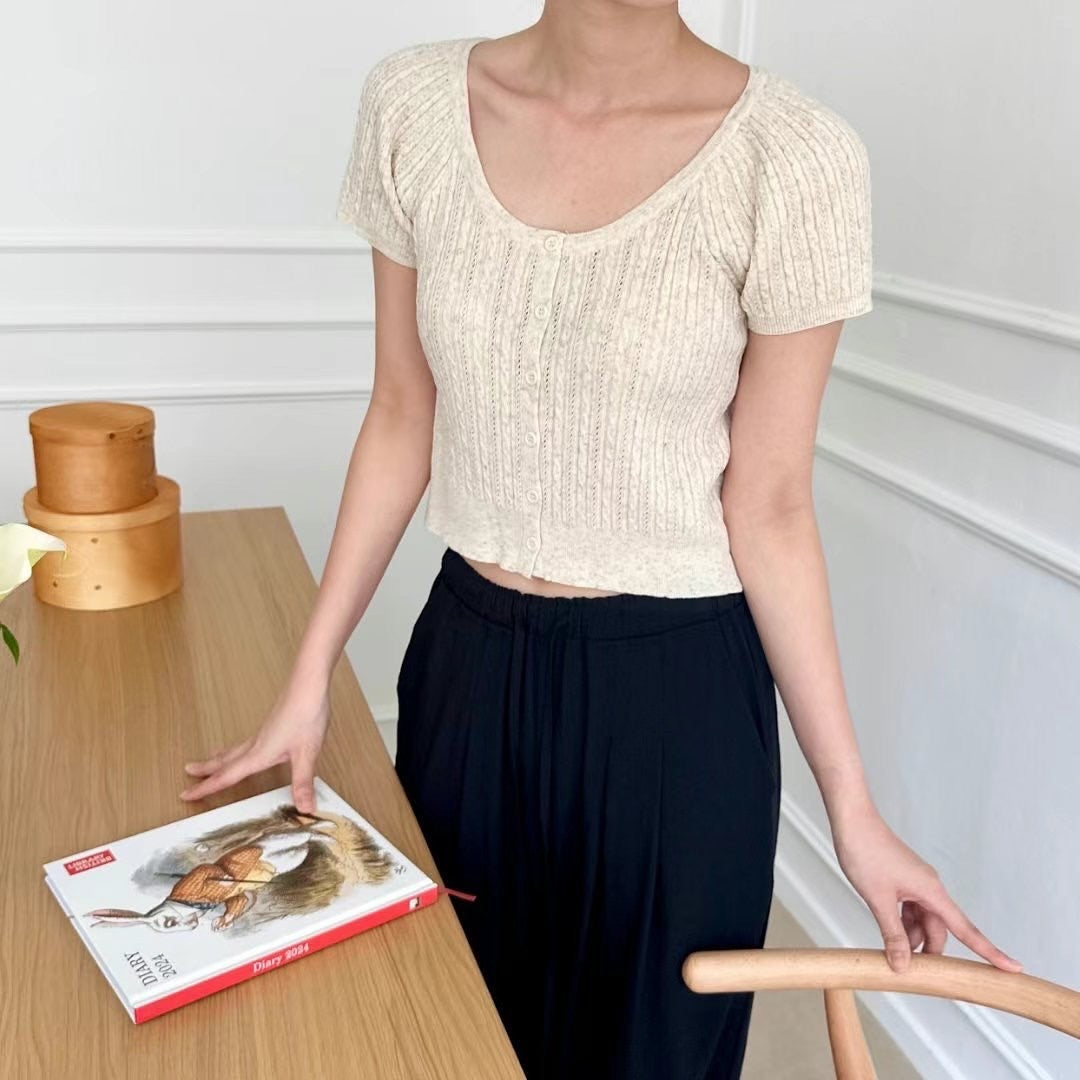 24YR1501 Little Puff Knit Top