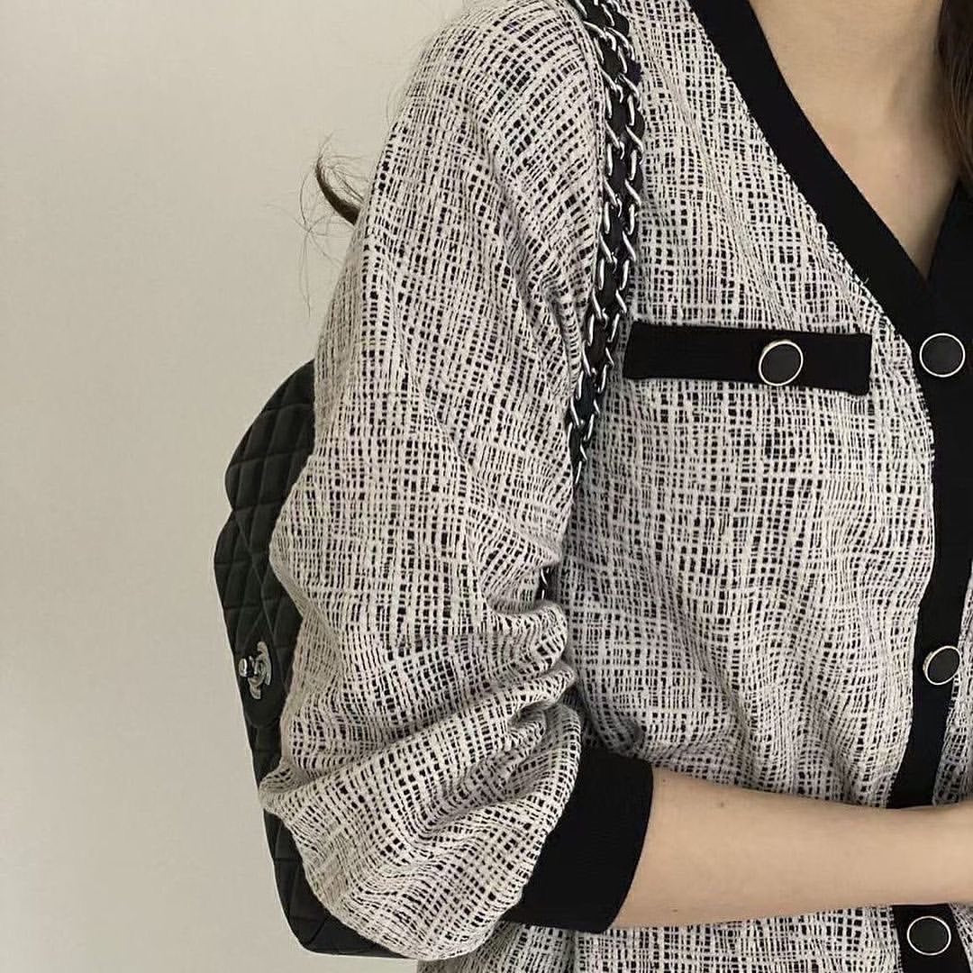 22YR1249 拼色V領 cardigan