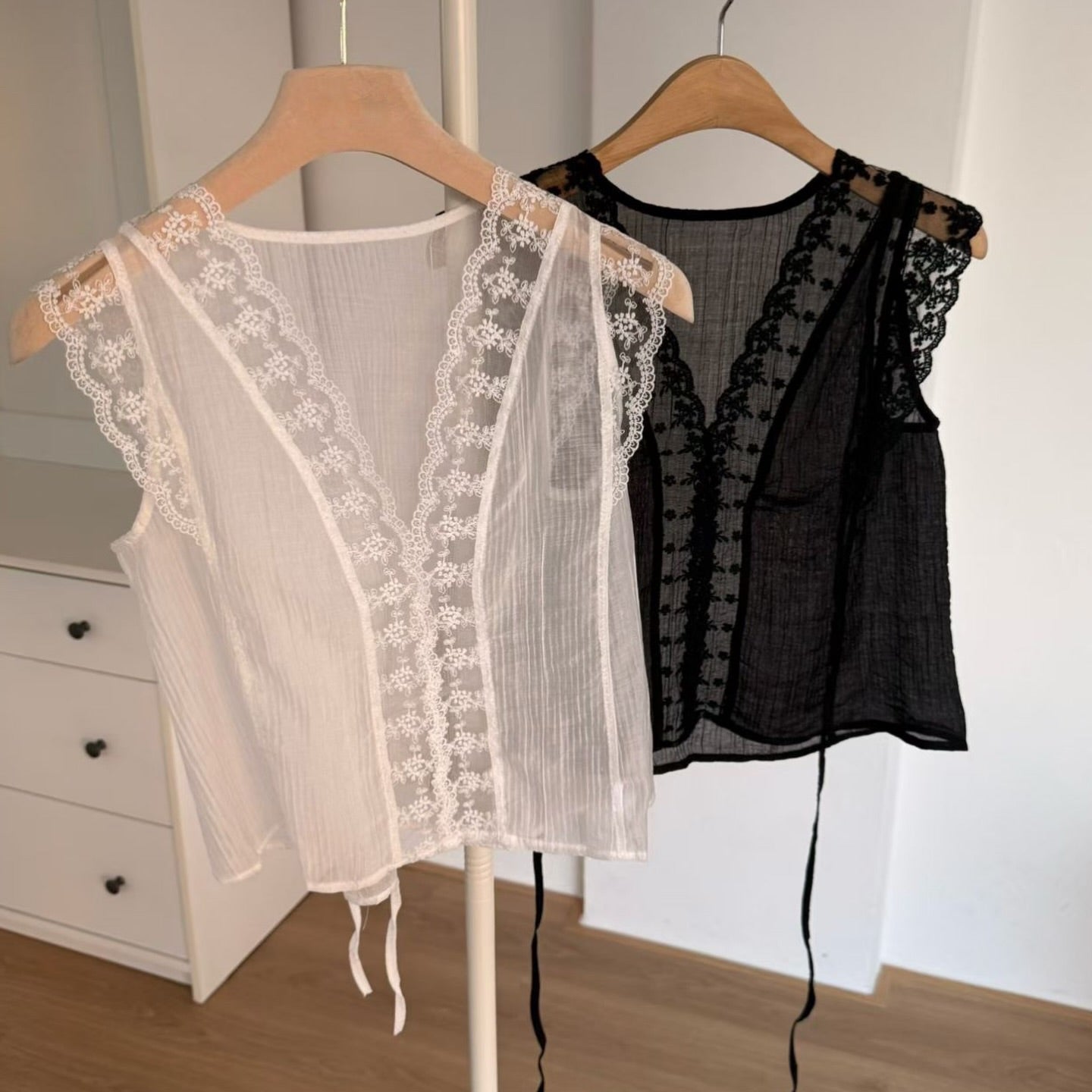 26YR1416 Lace Top
