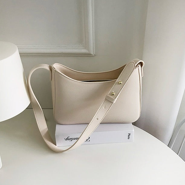 24YR2311 Moon Style Shoulder Bag