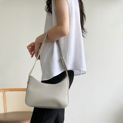 24YR2311 Moon Style Shoulder Bag