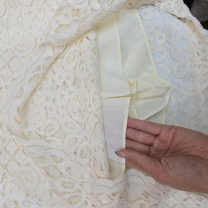 26YR1502 Lace Skirt