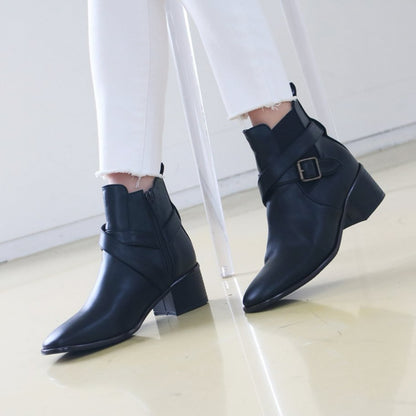 24YR2210 Buckle Boot 5cm