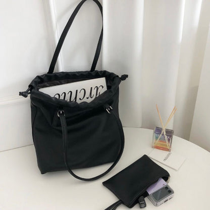 24YR0646 束束Shoulder Bag