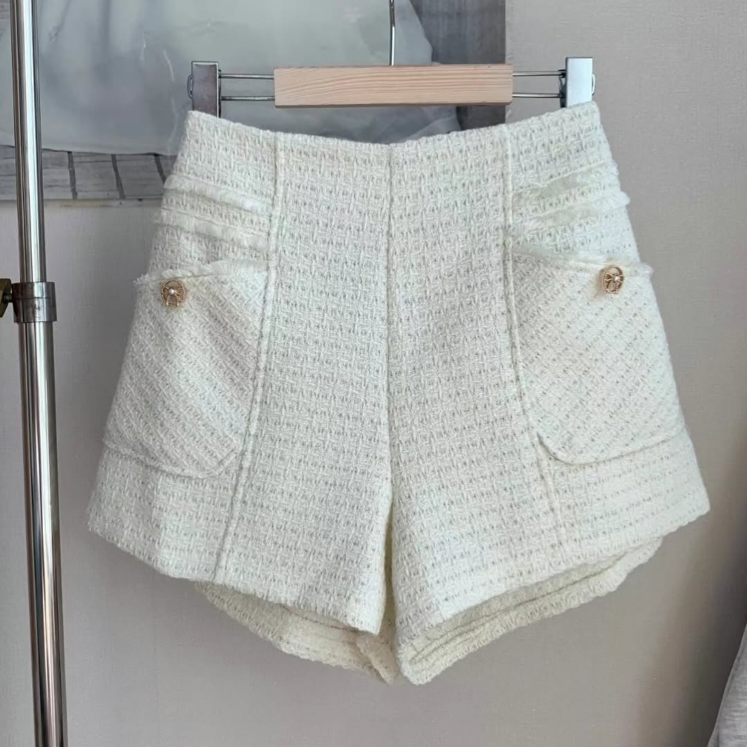 24YR2516 Tweed Short Pants