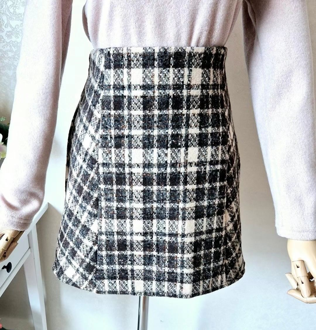 24YR2515 Check Skirt