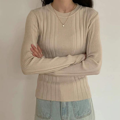 24YR2543 Round Neck Knit Top