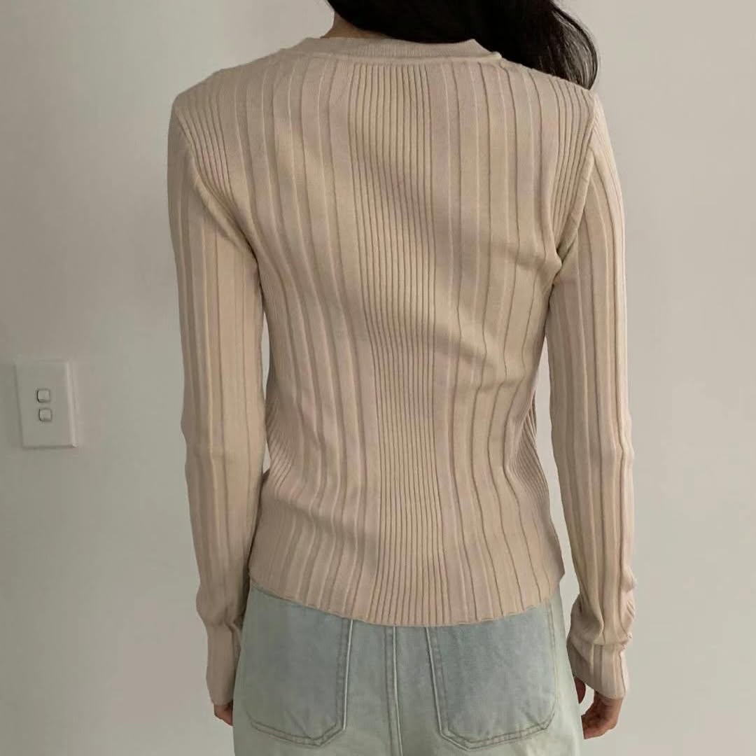 24YR2543 Round Neck Knit Top