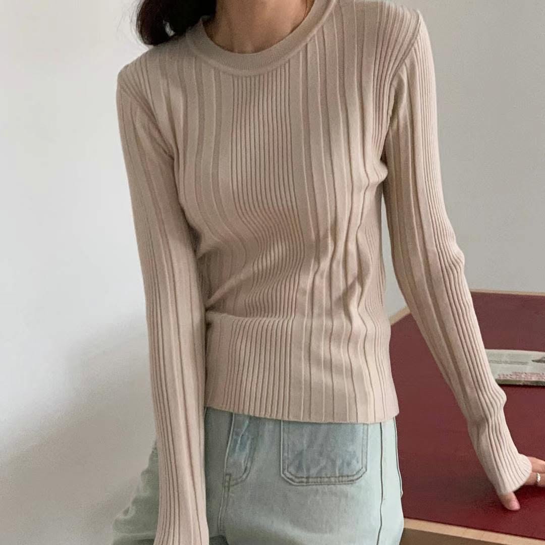 24YR2543 Round Neck Knit Top