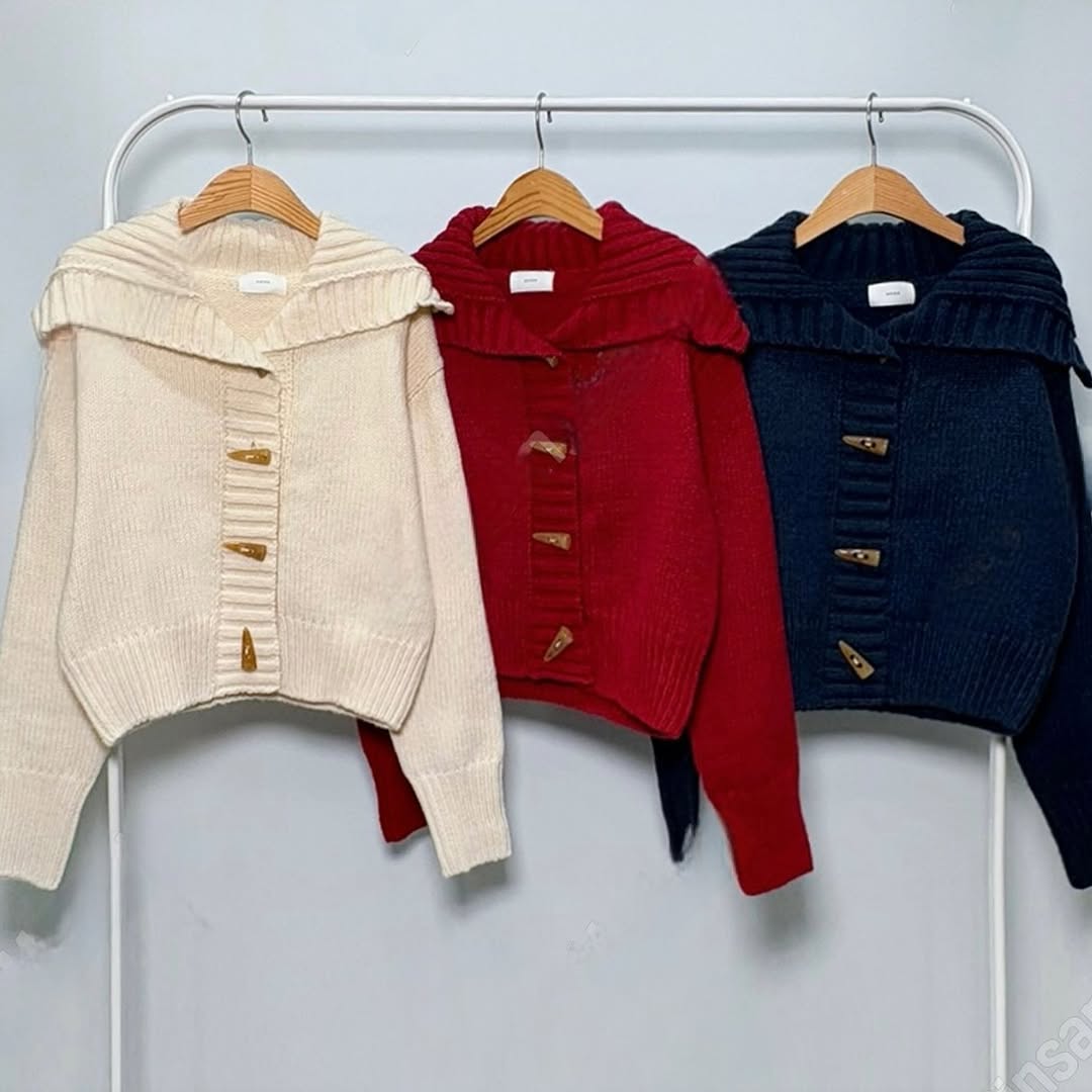 24YR2609 牛角鈕扣Cardigan