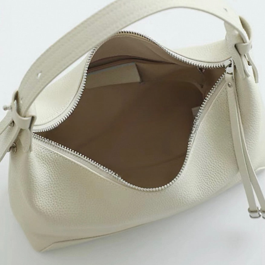 25YR0802 Moon Style Shoulder Bag
