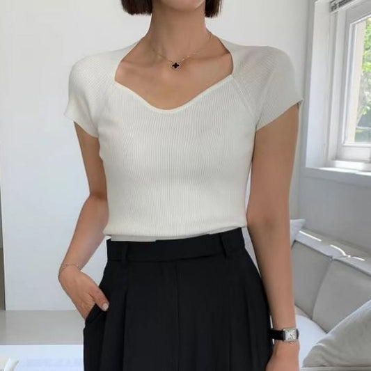 24YR1041 Little Heart Knit Top